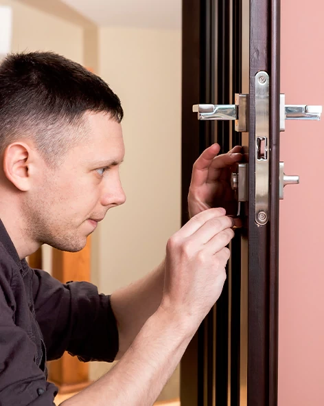 : Professional Locksmith For Commercial And Residential Locksmith Services in Brandon, FL