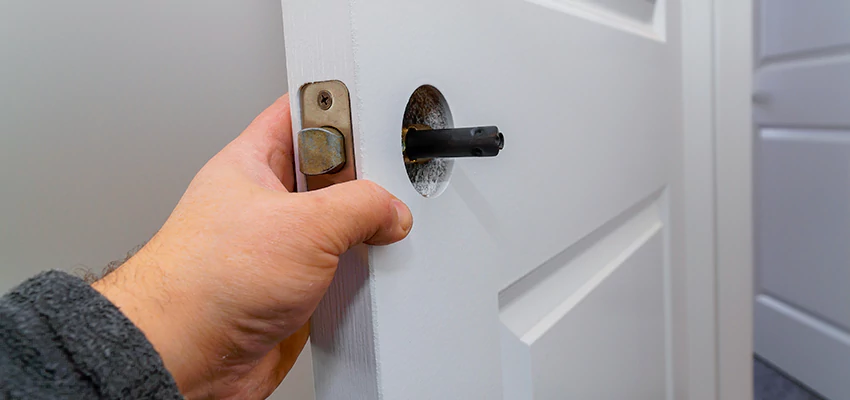 Nighttime Locksmith For Lock Repair in Brandon, FL