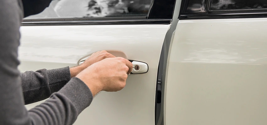 Unlock Car Door Service in Brandon, FL